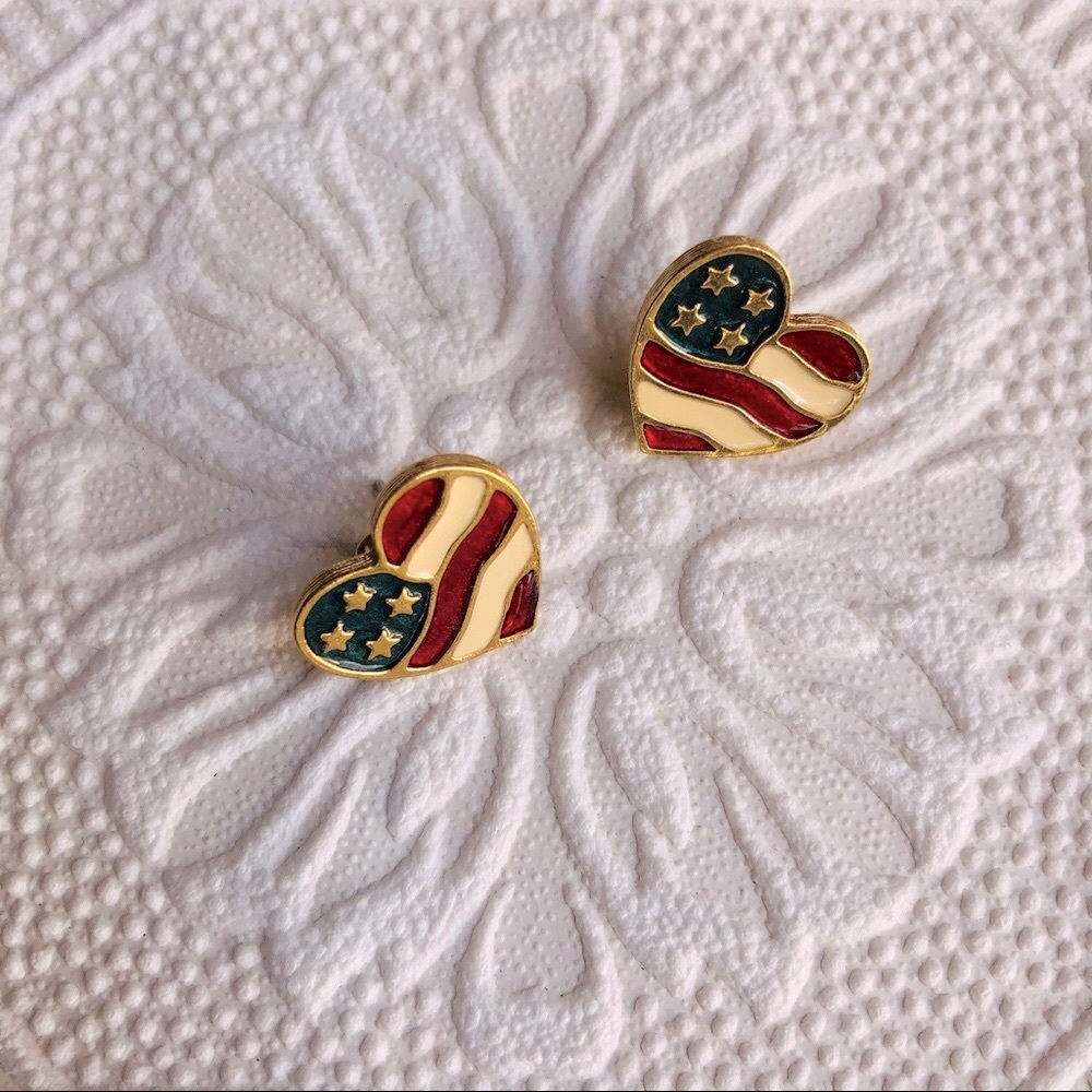 Vintage Avon Heart of America Earrings